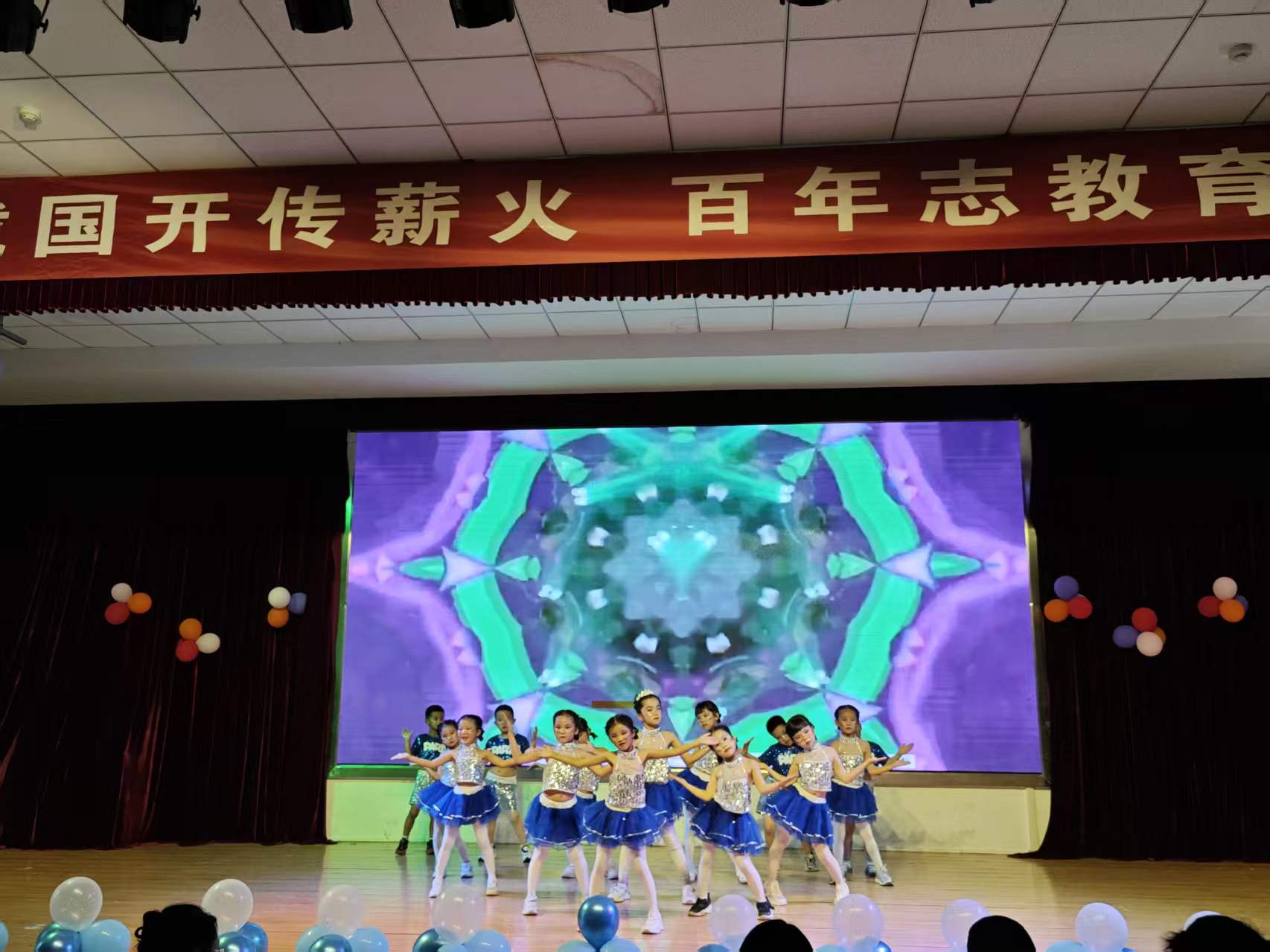 2d20679b0b089f546e59500f60db922b.jpg